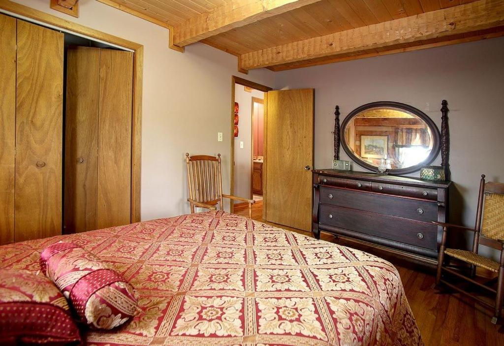 Southern Comfort Cabin Hotel Sevierville Eksteriør billede
